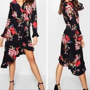 Boohoo Lola Wrap Floral Midi Dress. NWT. Size 18